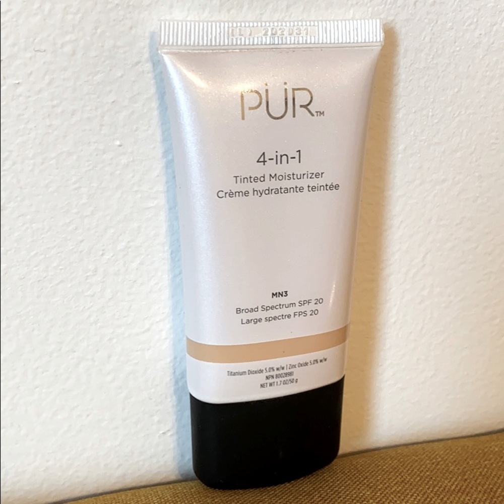 PUR / 4-in-1 Tinted Moisturizer / Buff MN3